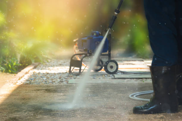 Best Soft Washing  in Uniontown, OH